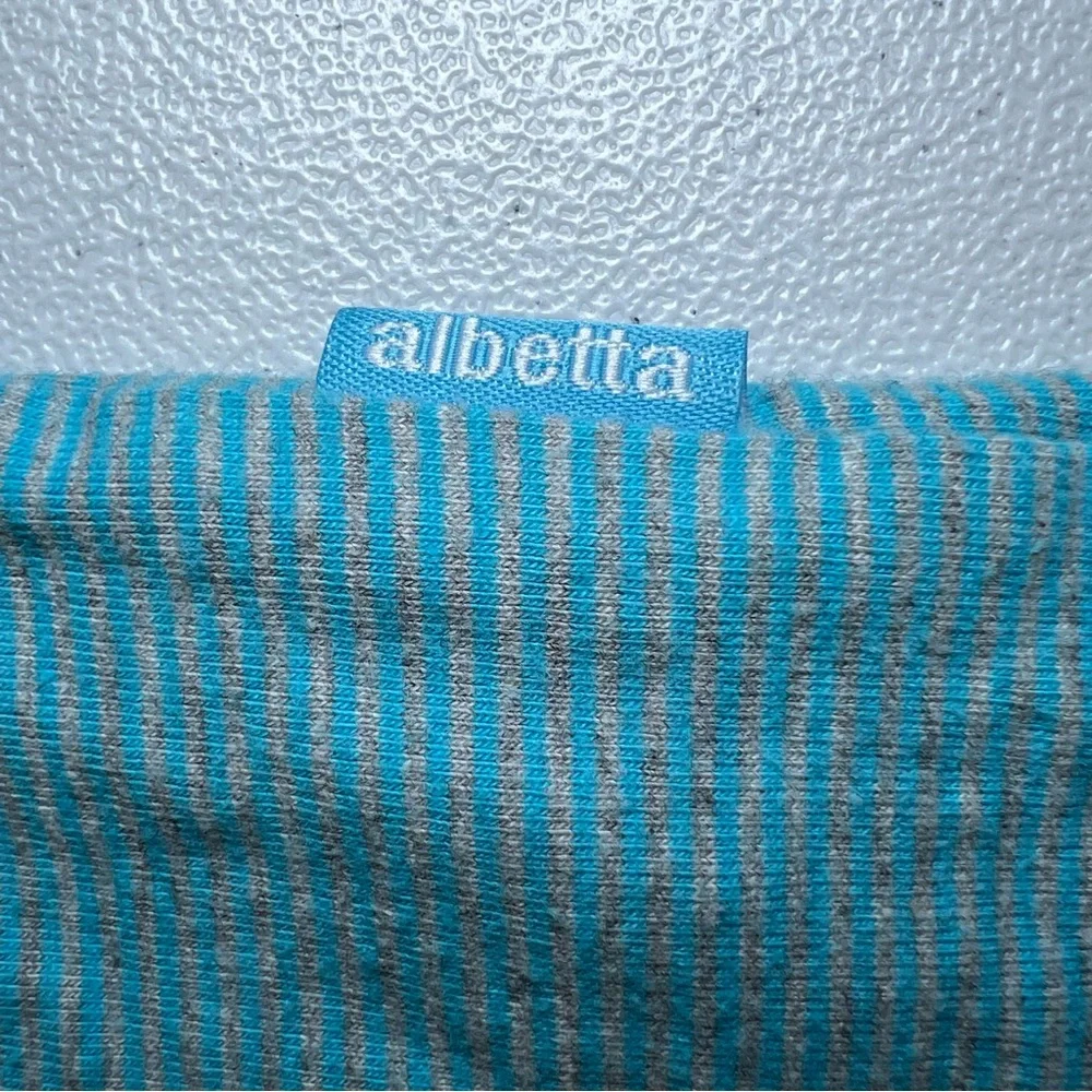 Albetta Blue Whale Short Sleeve One-Piece bodysuit‎ size 0-3 months